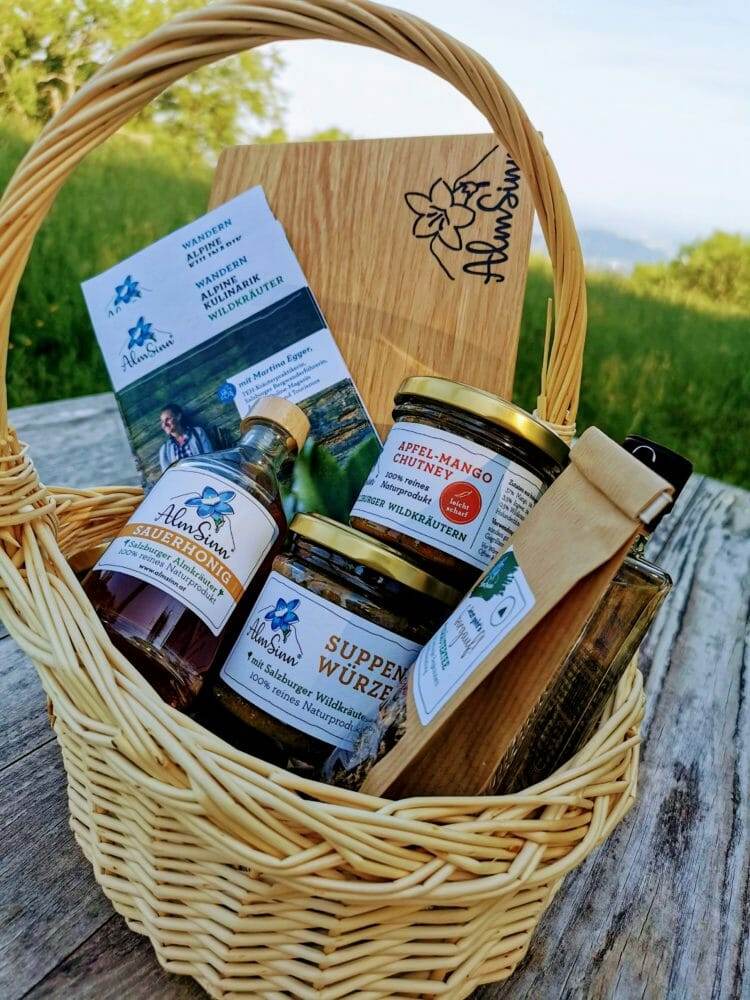 Apfel-Mango Chutney mit Hollerblüten und Meisterwurz (leicht scharf) – Bild 2