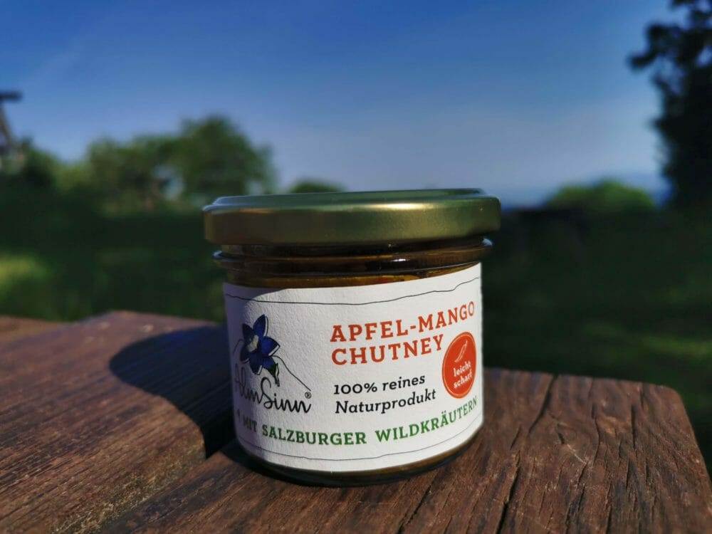 Apfel-Mango Chutney mit Hollerblüten und Meisterwurz (leicht scharf)